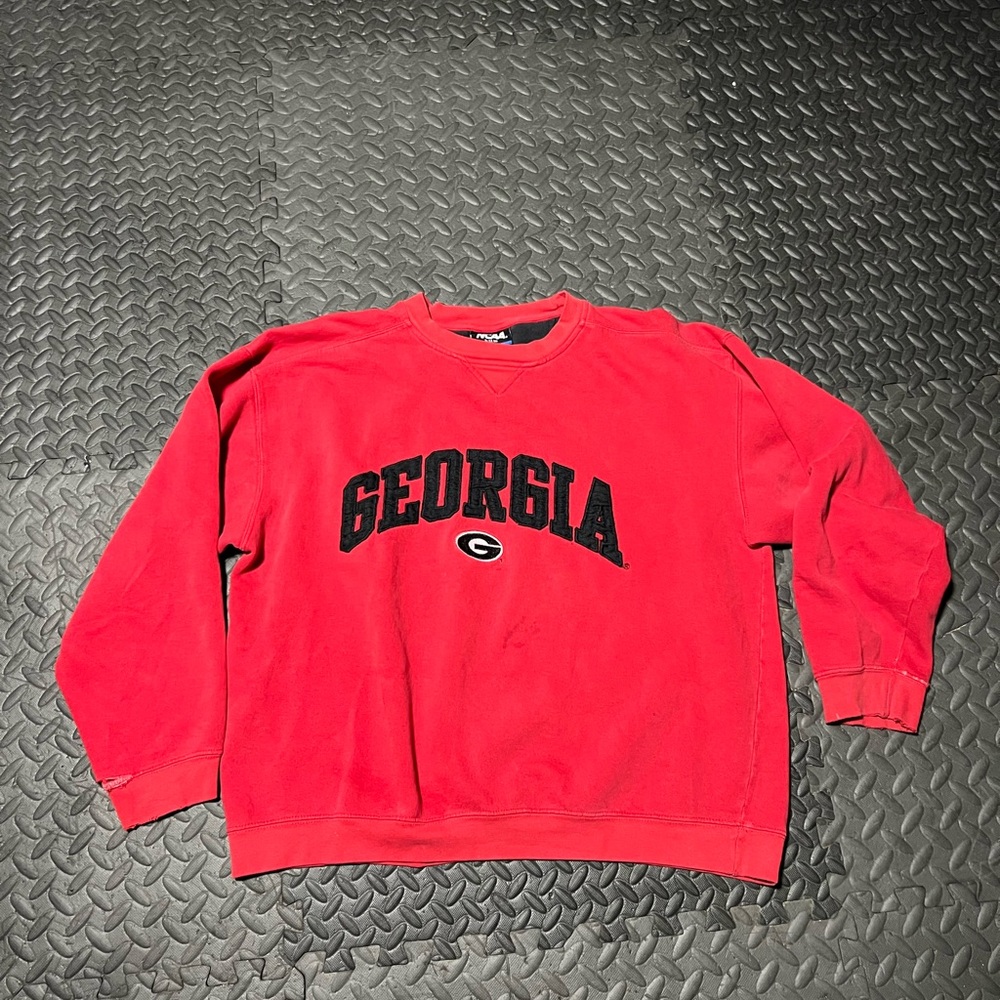 NCAA Red Crewneck Sweater with Georgia Arch Design